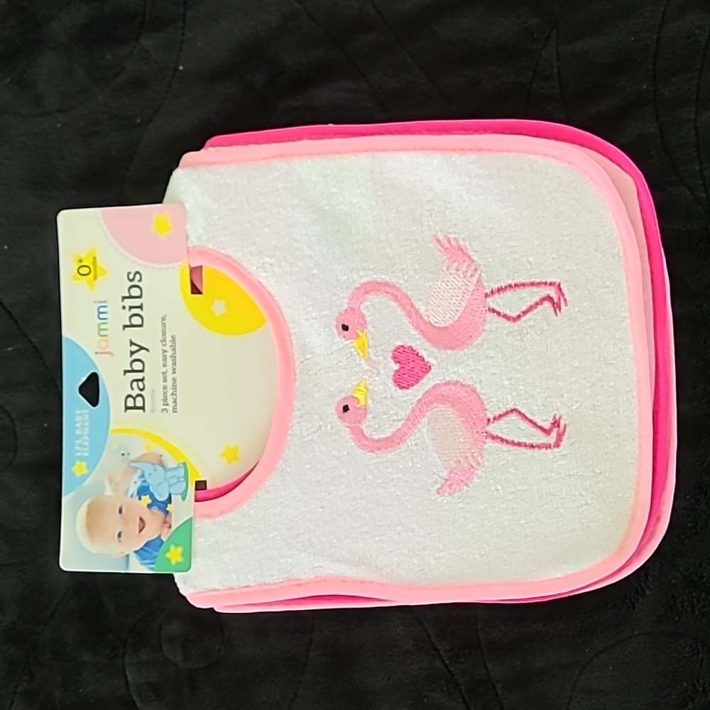 Jammi 3 pack of pink bibs